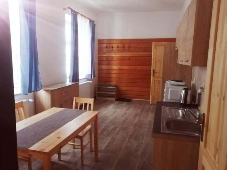 U Trojice Apartment *